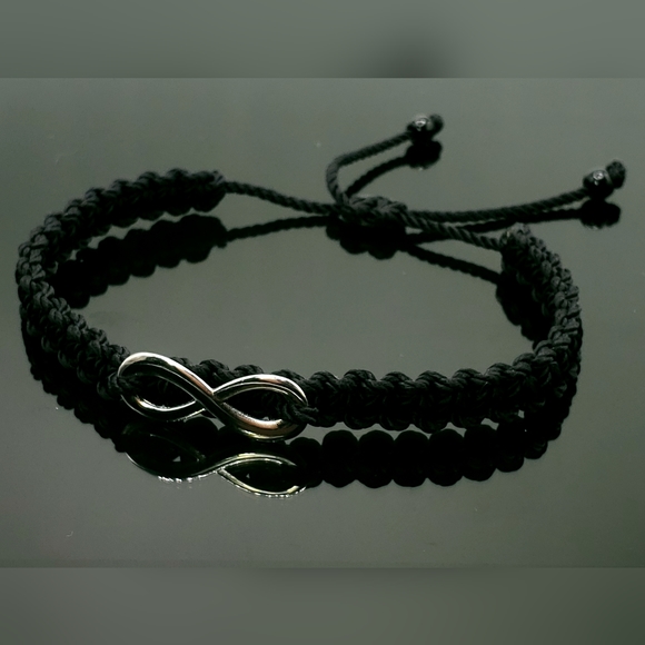 Infinity, bracelet, beautiful black string bracelet, adjustable for man/women - Picture 4 of 4